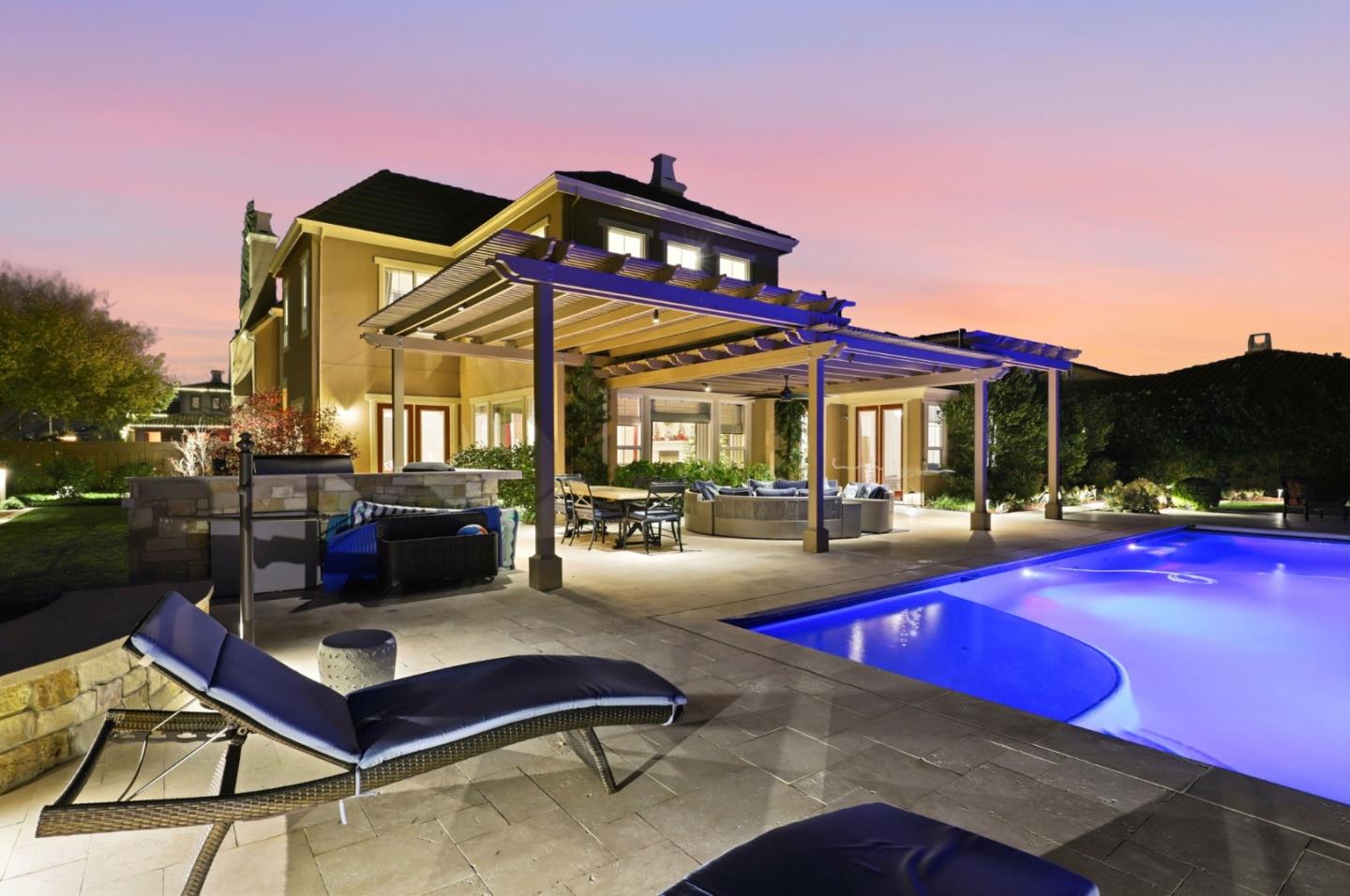 Detail Gallery Image 3 of 73 For 1625 Mission Avenida, Morgan Hill,  CA 95037 - 4 Beds | 3/1 Baths