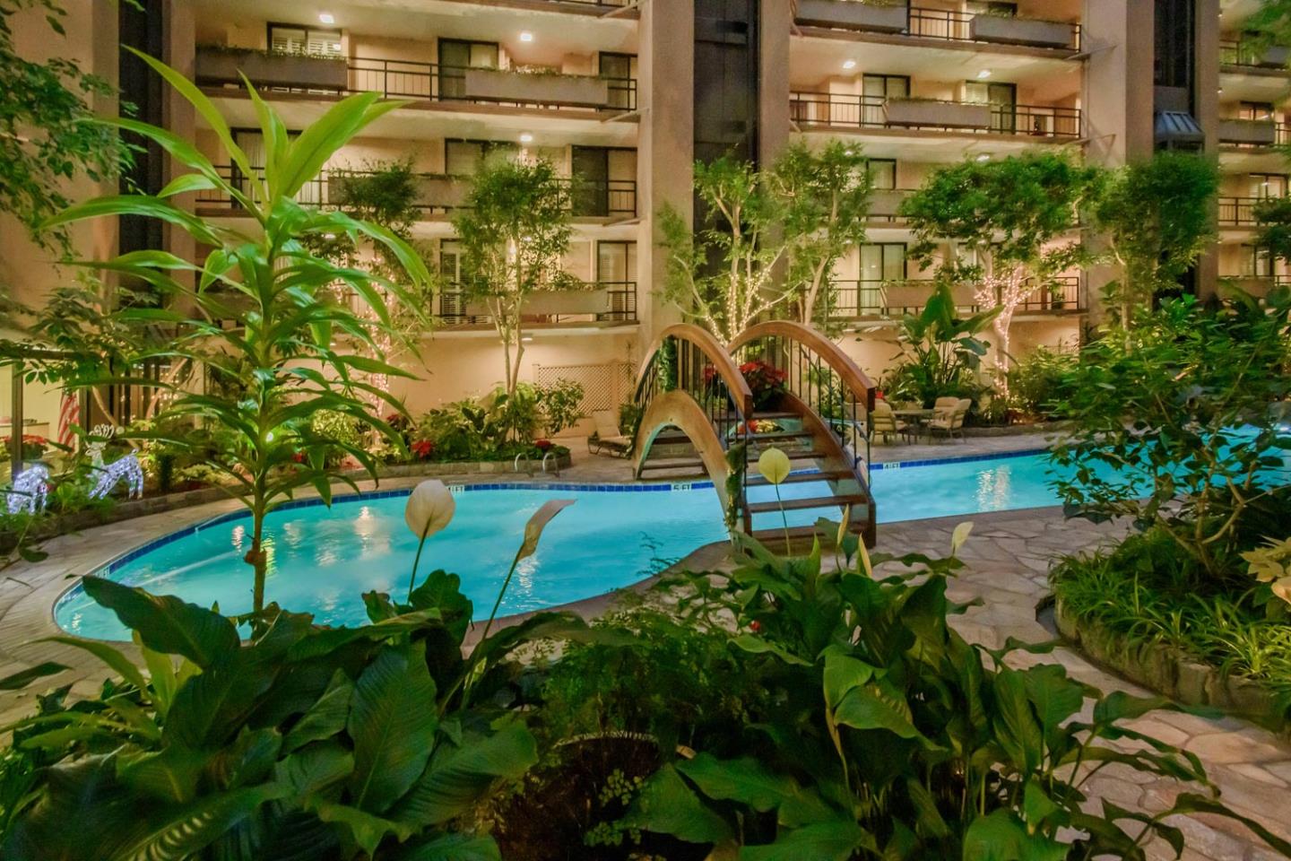 Detail Gallery Image 6 of 9 For 555 Laurel Ave #518,  San Mateo,  CA 94401 - 2 Beds | 2 Baths