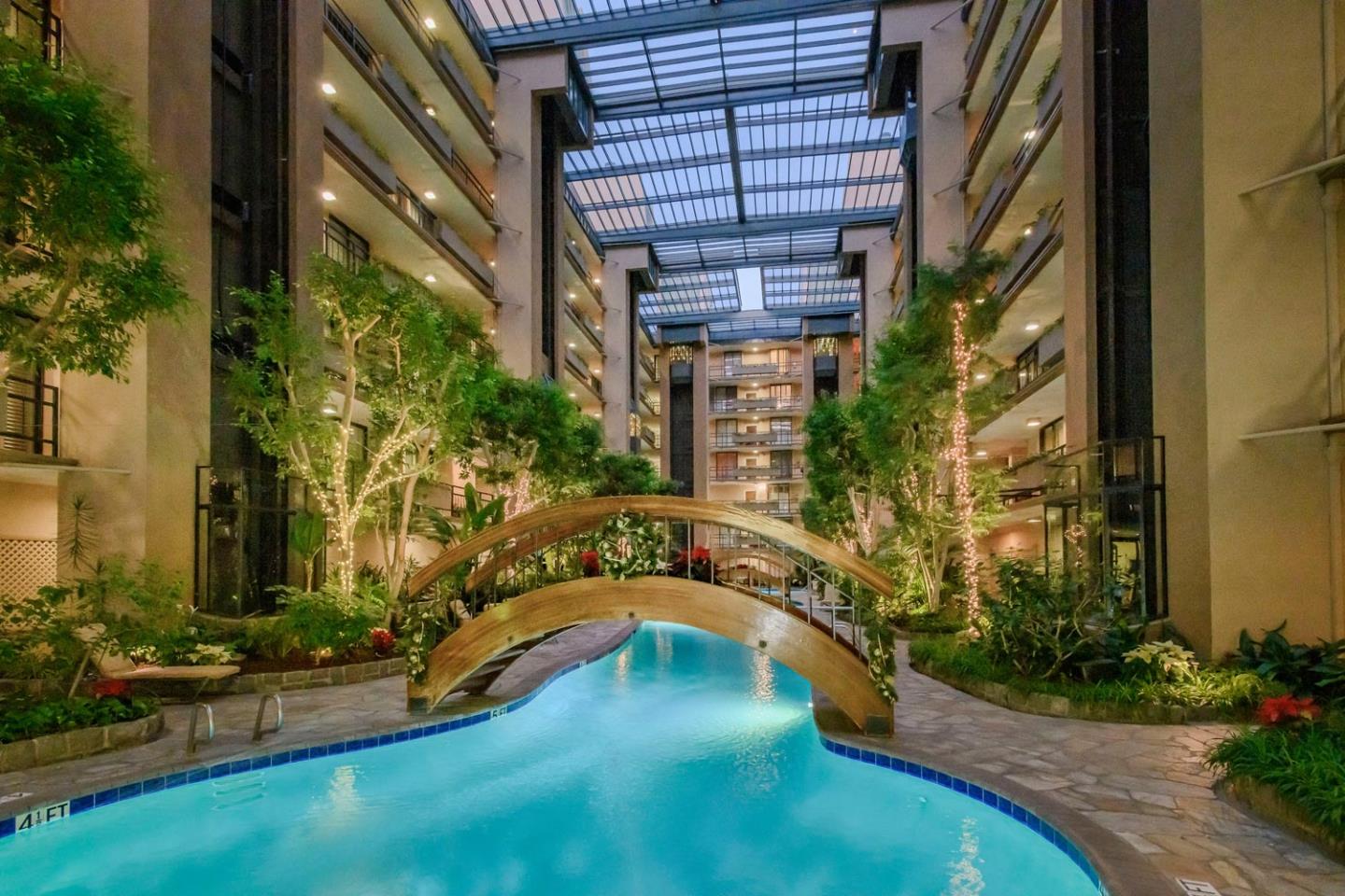 Detail Gallery Image 8 of 9 For 555 Laurel Ave #518,  San Mateo,  CA 94401 - 2 Beds | 2 Baths