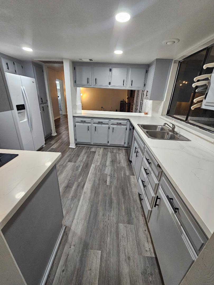 Detail Gallery Image 8 of 22 For 2705 Puder St, Bakersfield,  CA 93306 - 5 Beds | 2/1 Baths