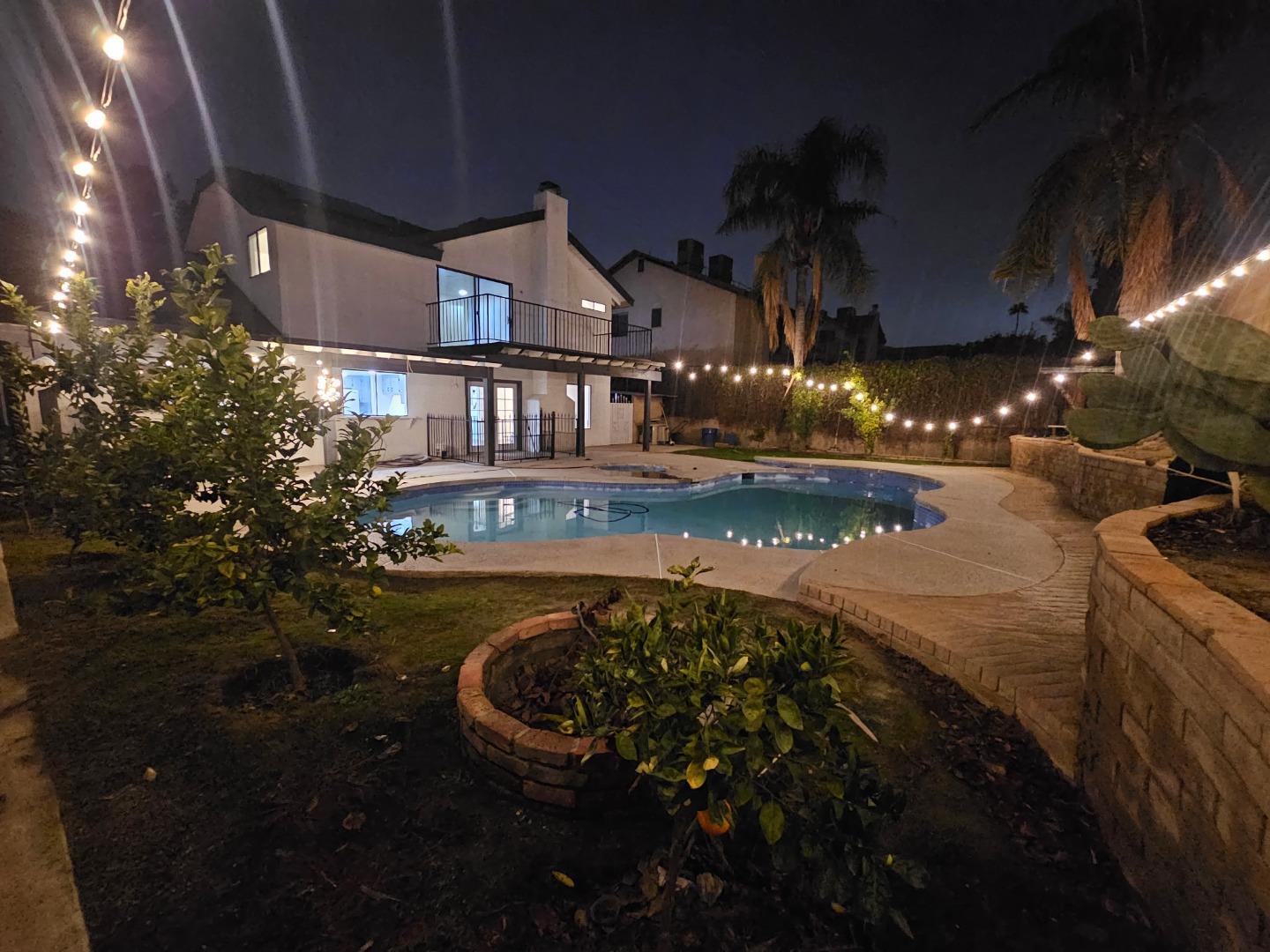 Detail Gallery Image 9 of 22 For 2705 Puder St, Bakersfield,  CA 93306 - 5 Beds | 2/1 Baths