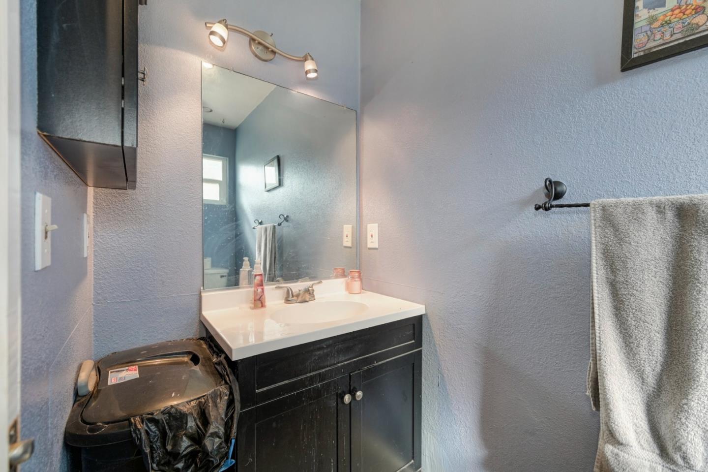 Detail Gallery Image 22 of 28 For 874 Feather Dr, Copperopolis,  CA 95228 - 3 Beds | 2 Baths