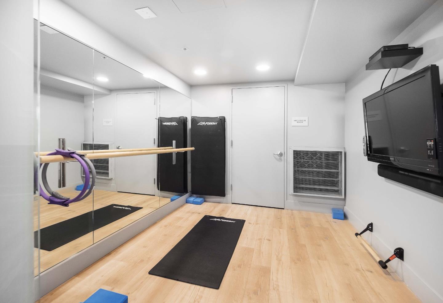 Detail Gallery Image 29 of 38 For 38 N Almaden Blvd #1805,  San Jose,  CA 95110 - 1 Beds | 1 Baths