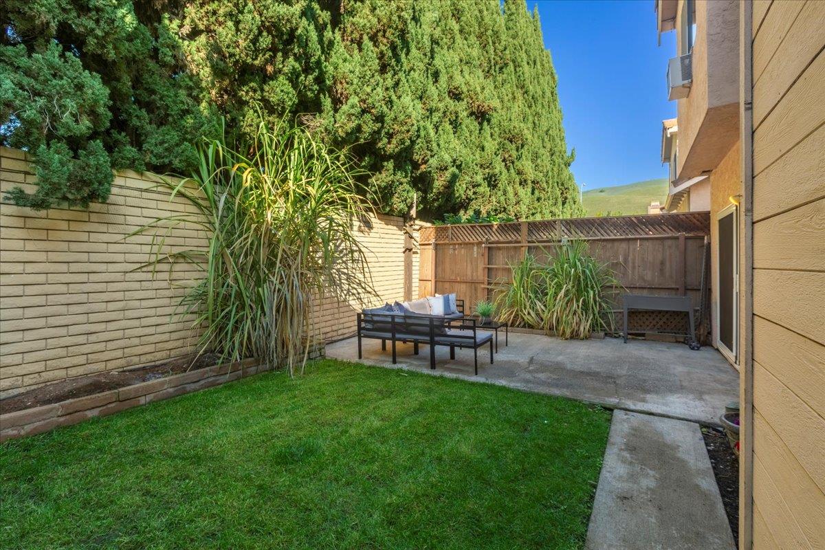 Detail Gallery Image 26 of 46 For 239 Kerry Cmn, Fremont,  CA 94536 - 4 Beds | 3 Baths