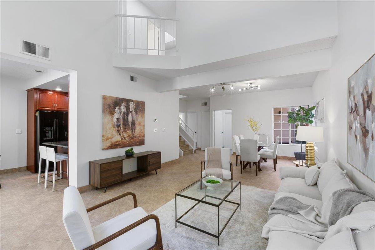 Detail Gallery Image 5 of 46 For 239 Kerry Cmn, Fremont,  CA 94536 - 4 Beds | 3 Baths