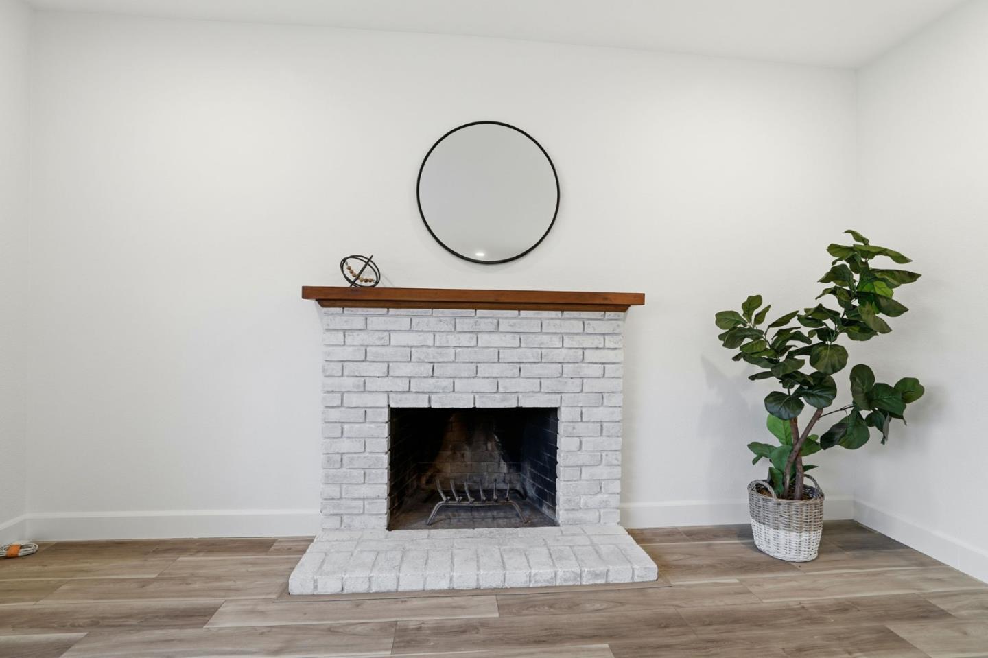 Detail Gallery Image 10 of 43 For 2333 Downing Ave, San Jose,  CA 95128 - 4 Beds | 2 Baths