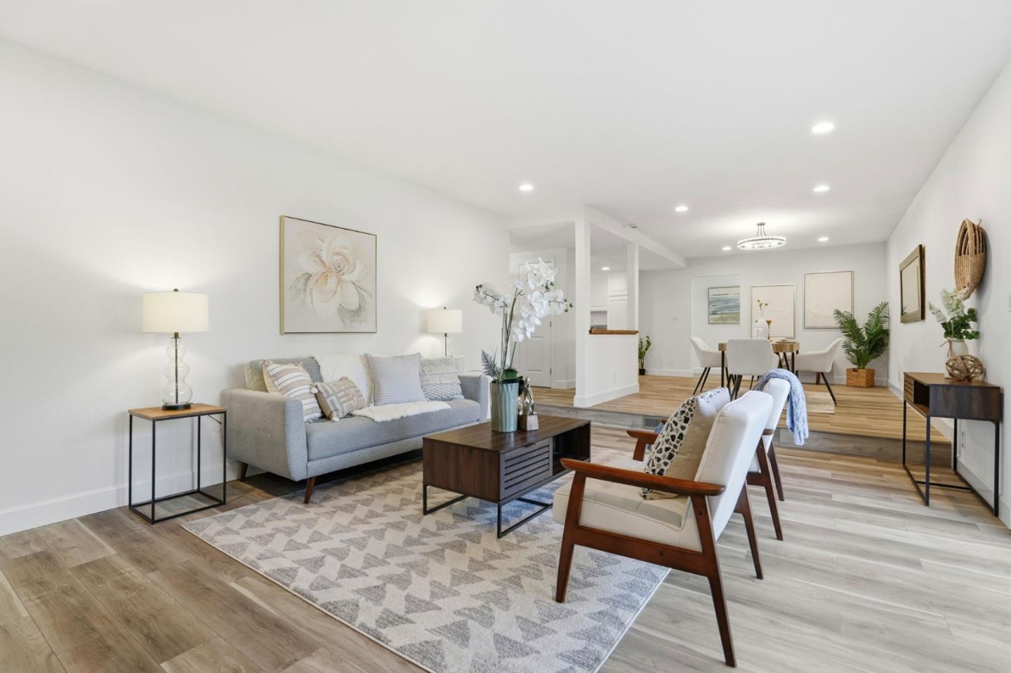 Detail Gallery Image 11 of 43 For 2333 Downing Ave, San Jose,  CA 95128 - 4 Beds | 2 Baths