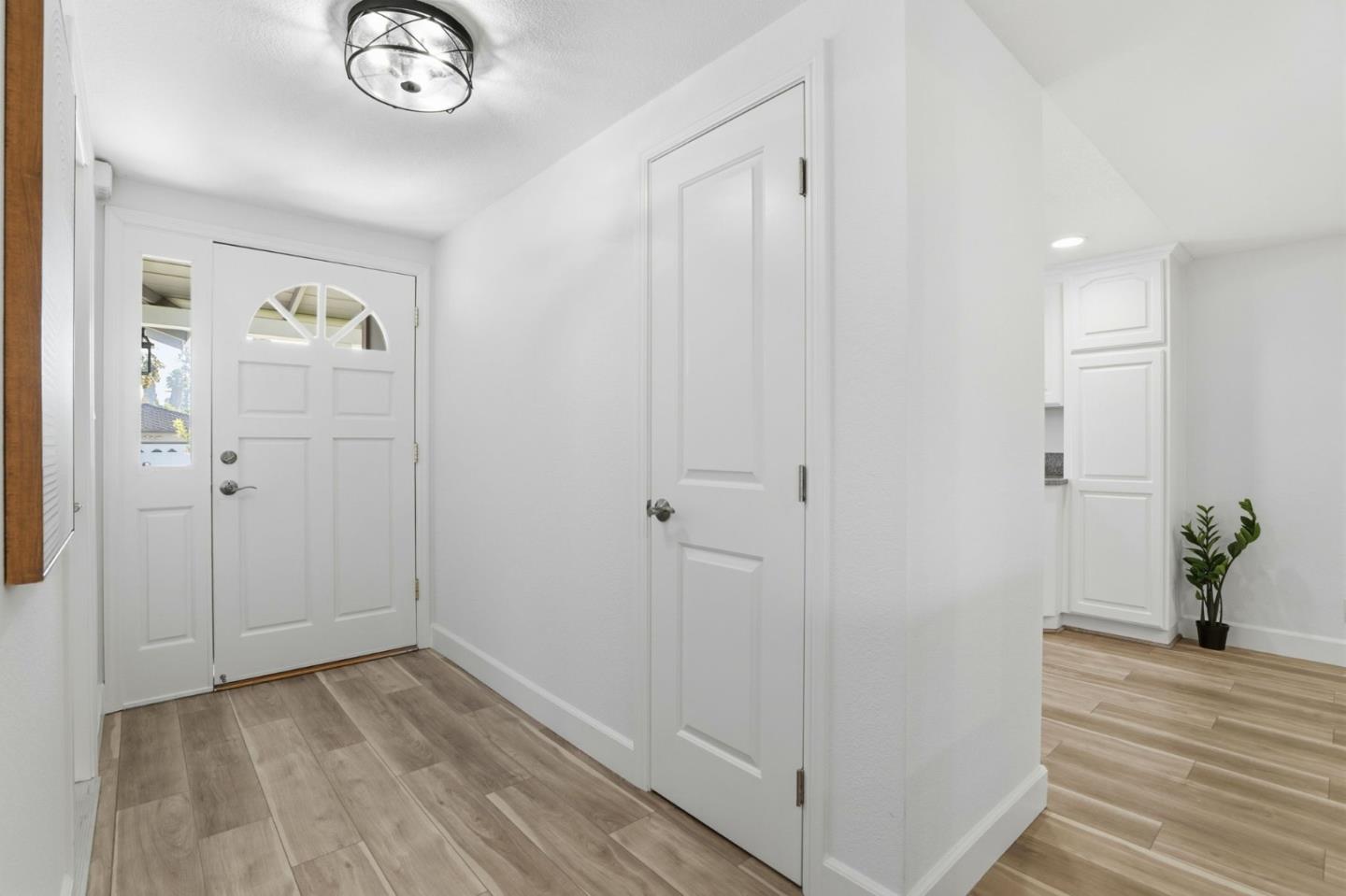 Detail Gallery Image 7 of 43 For 2333 Downing Ave, San Jose,  CA 95128 - 4 Beds | 2 Baths