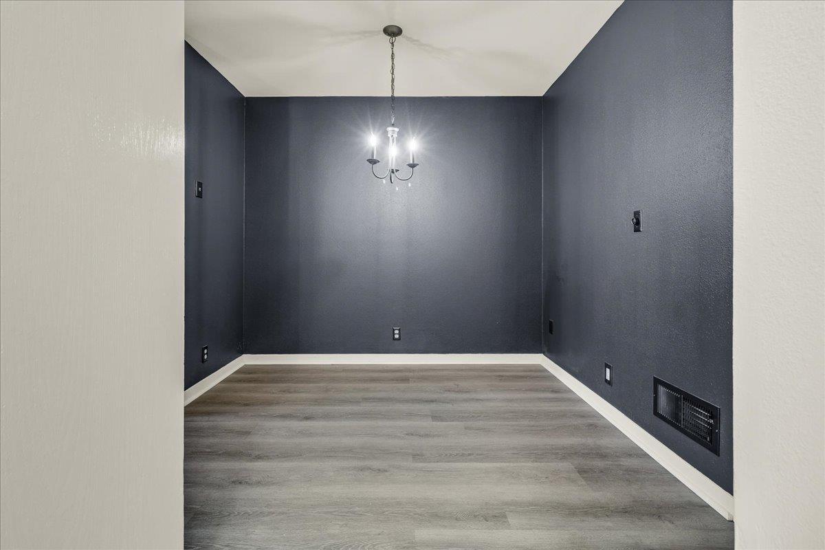 Detail Gallery Image 15 of 39 For 118 Nissen Rd #1,  Salinas,  CA 93901 - 2 Beds | 2 Baths