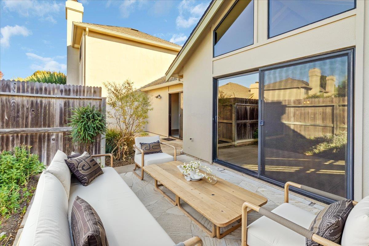 Detail Gallery Image 27 of 39 For 118 Nissen Rd #1,  Salinas,  CA 93901 - 2 Beds | 2 Baths