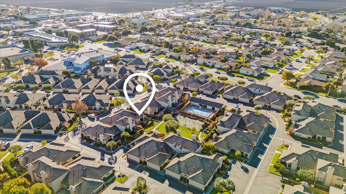 Detail Gallery Image 35 of 39 For 118 Nissen Rd #1,  Salinas,  CA 93901 - 2 Beds | 2 Baths