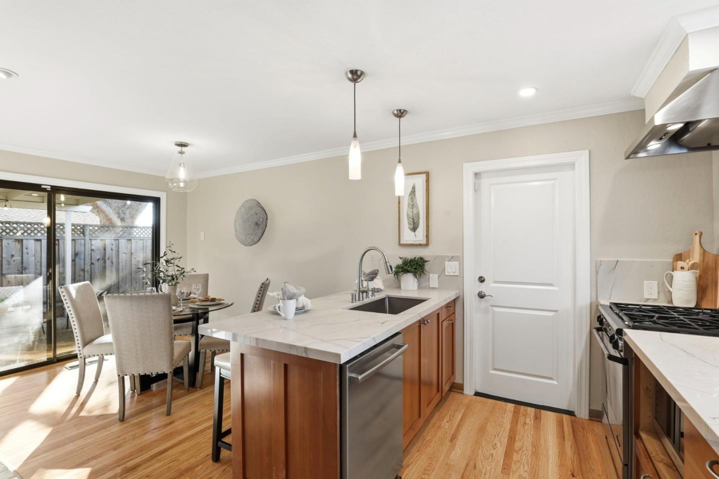 Detail Gallery Image 6 of 42 For 3274 Todd Way, San Jose,  CA 95124 - 3 Beds | 2 Baths