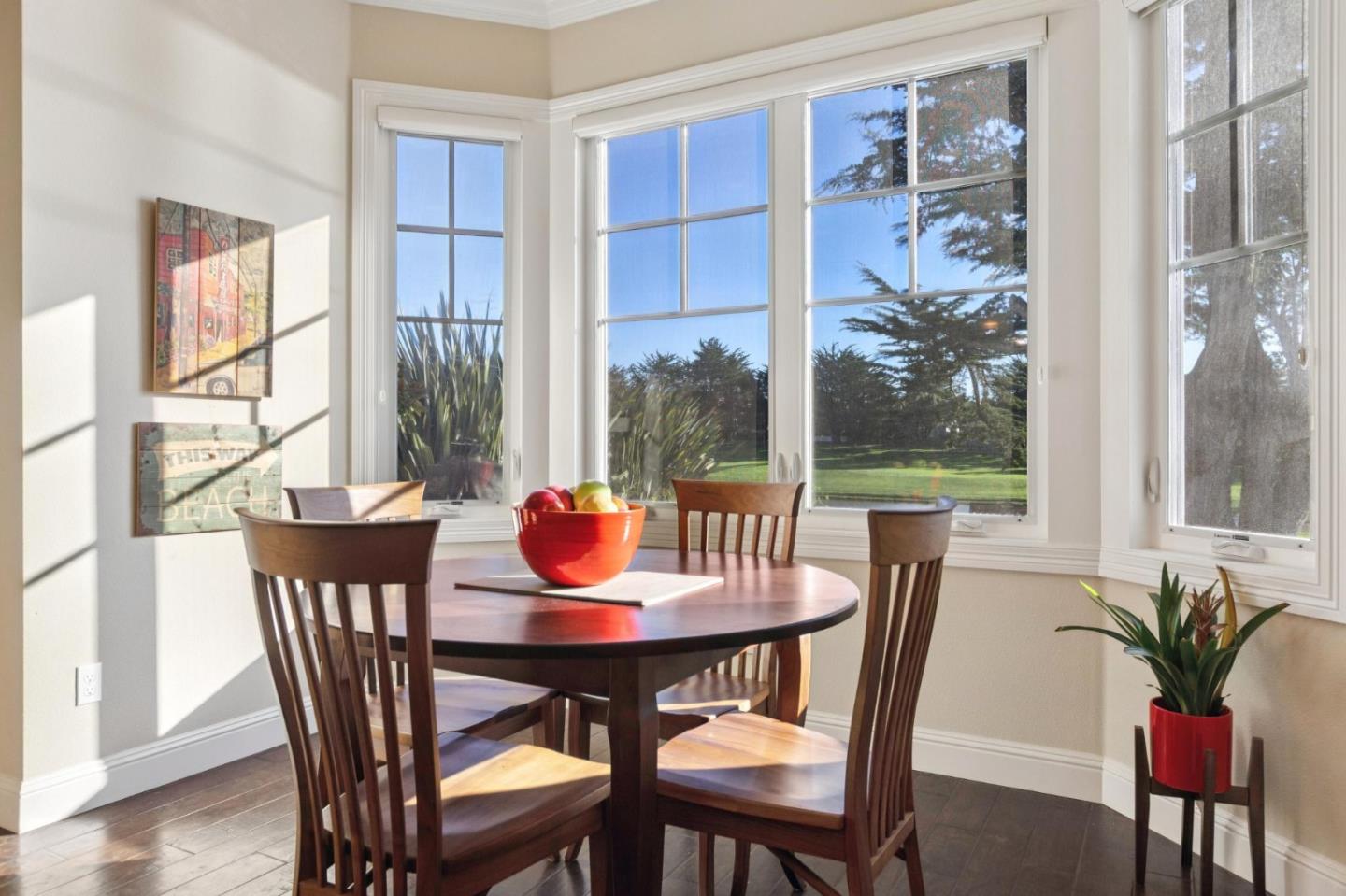 Detail Gallery Image 19 of 43 For 109 Carnoustie Dr, Half Moon Bay,  CA 94019 - 4 Beds | 3 Baths