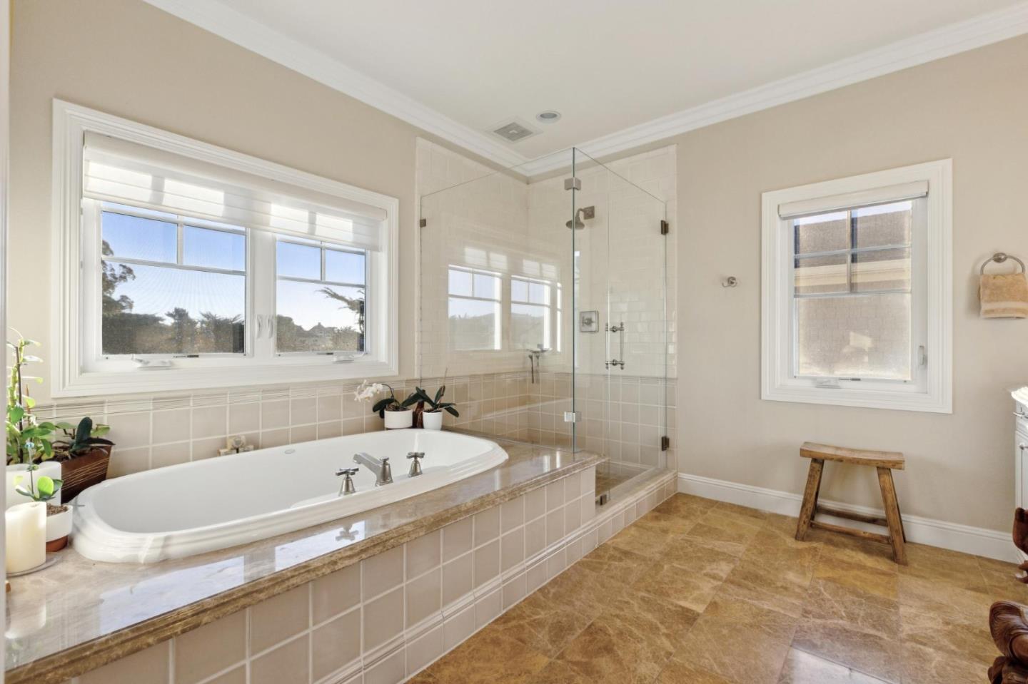 Detail Gallery Image 27 of 43 For 109 Carnoustie Dr, Half Moon Bay,  CA 94019 - 4 Beds | 3 Baths