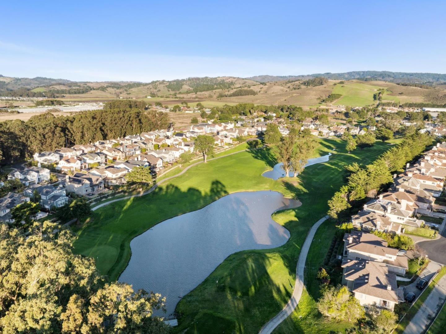 Detail Gallery Image 40 of 43 For 109 Carnoustie Dr, Half Moon Bay,  CA 94019 - 4 Beds | 3 Baths