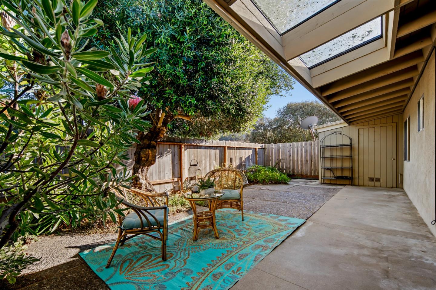 Detail Gallery Image 12 of 15 For 136 Hacienda Carmel, Carmel Valley,  CA 93923 - 2 Beds | 2 Baths