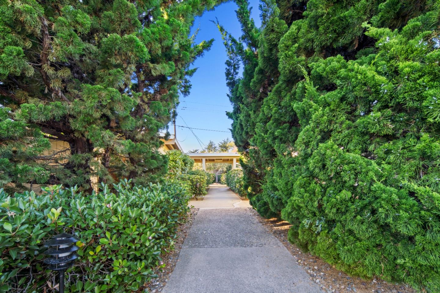 Detail Gallery Image 13 of 15 For 136 Hacienda Carmel, Carmel Valley,  CA 93923 - 2 Beds | 2 Baths