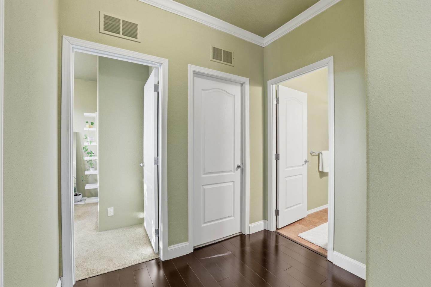 Detail Gallery Image 20 of 46 For 125 N Mary Ave #17,  Sunnyvale,  CA 94086 - 3 Beds | 2 Baths