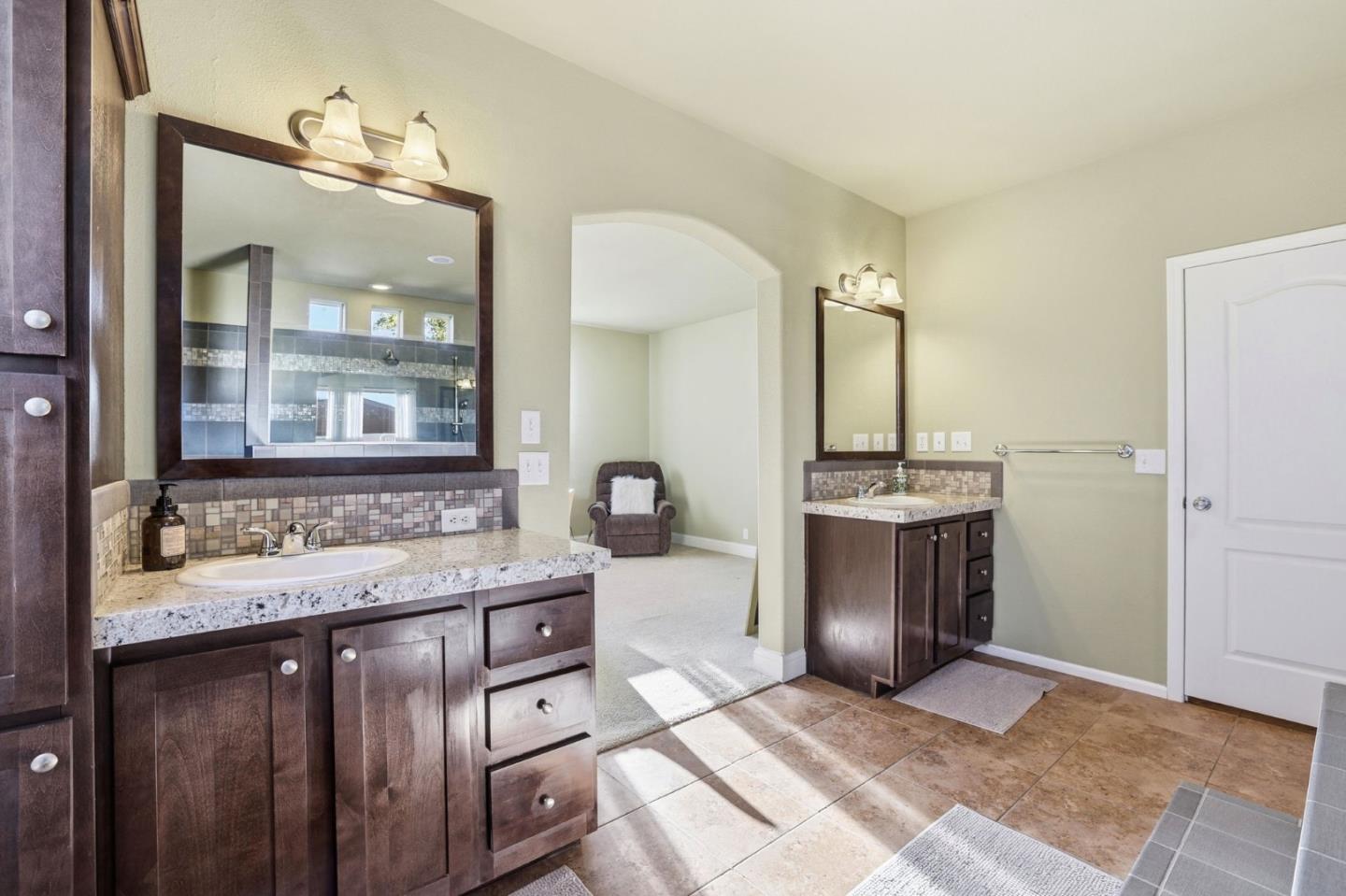 Detail Gallery Image 30 of 46 For 125 N Mary Ave #17,  Sunnyvale,  CA 94086 - 3 Beds | 2 Baths