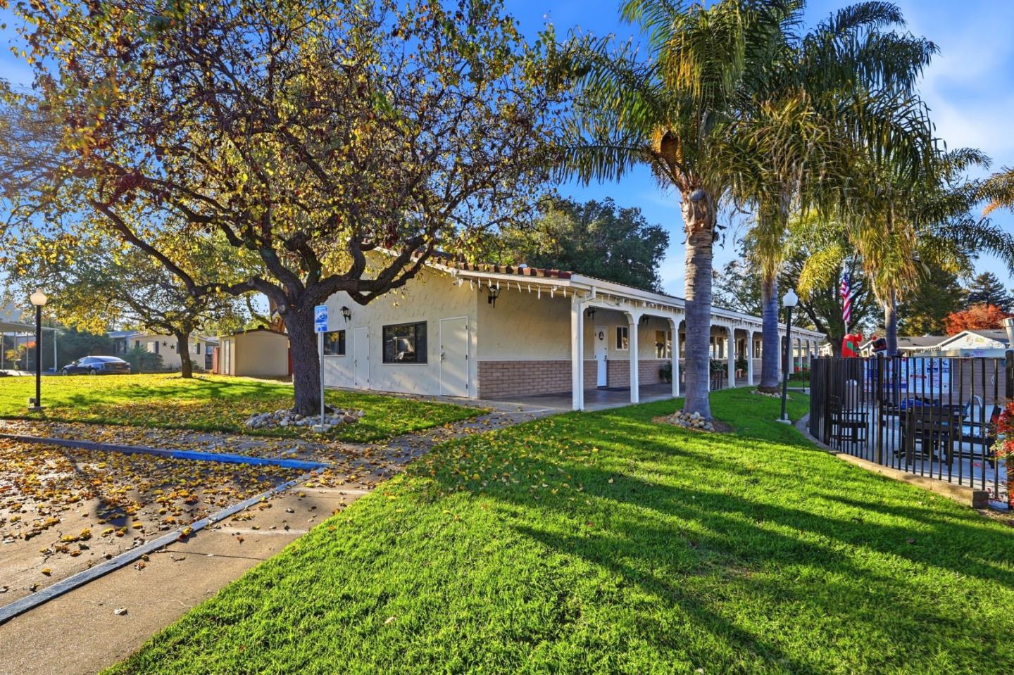 Detail Gallery Image 44 of 46 For 125 N Mary Ave #17,  Sunnyvale,  CA 94086 - 3 Beds | 2 Baths