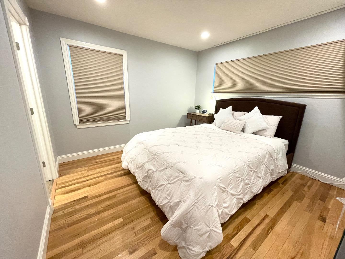 Detail Gallery Image 12 of 17 For 1153 Erin Way, Campbell,  CA 95008 - 3 Beds | 2 Baths