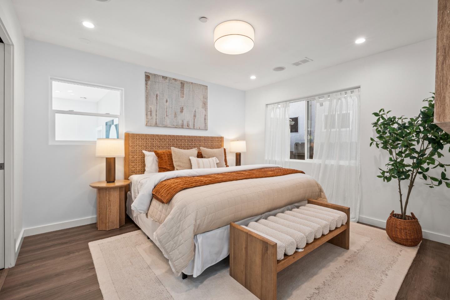 Detail Gallery Image 14 of 32 For 1300 2nd Ave, San Mateo,  CA 94401 - 4 Beds | 3 Baths