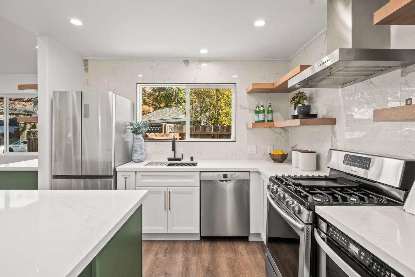 Detail Gallery Image 8 of 32 For 1300 2nd Ave, San Mateo,  CA 94401 - 4 Beds | 3 Baths