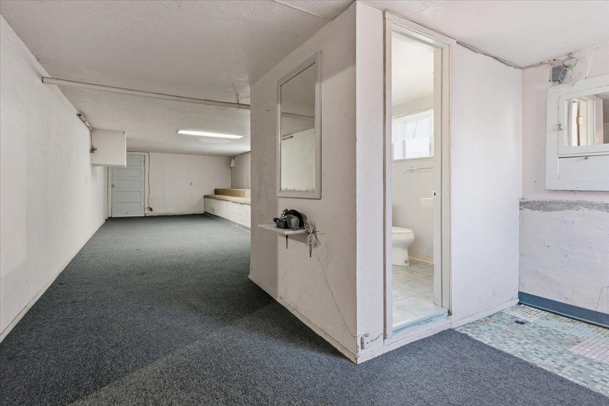 Detail Gallery Image 24 of 29 For 940 37th, Oakland,  CA 94608 - 3 Beds | 2 Baths