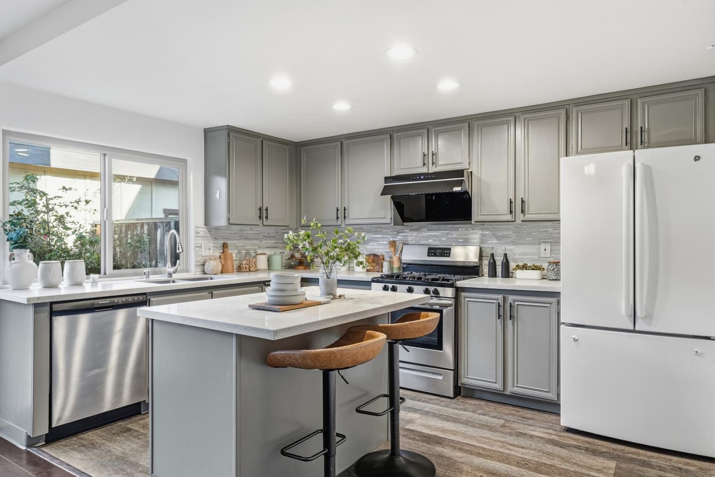 Photo #7: ML82029244 Listing: Photo #7