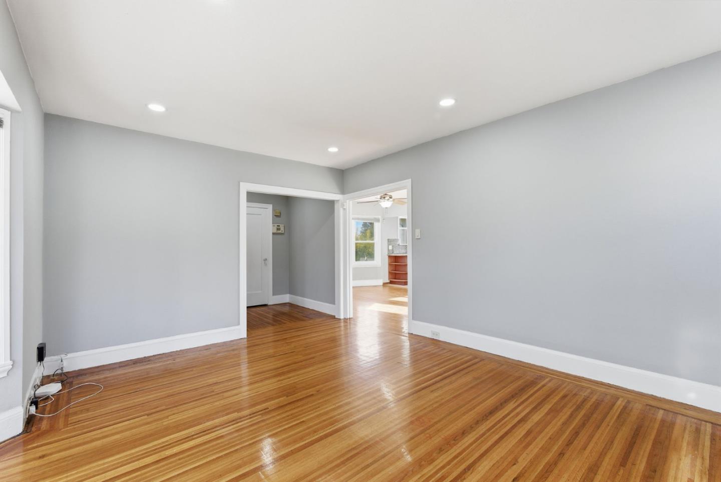 Detail Gallery Image 17 of 47 For 2801 Bartlett St, Oakland,  CA 94602 - 3 Beds | 1 Baths