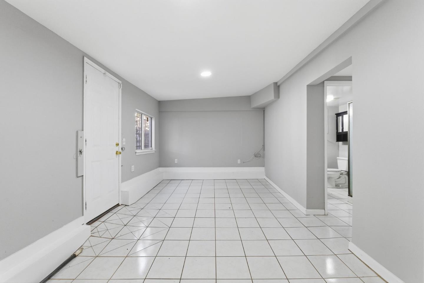 Detail Gallery Image 37 of 47 For 2801 Bartlett St, Oakland,  CA 94602 - 3 Beds | 1 Baths