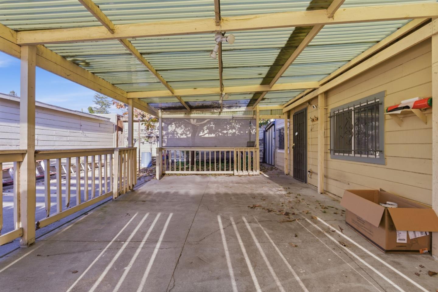 Detail Gallery Image 39 of 47 For 2801 Bartlett St, Oakland,  CA 94602 - 3 Beds | 1 Baths