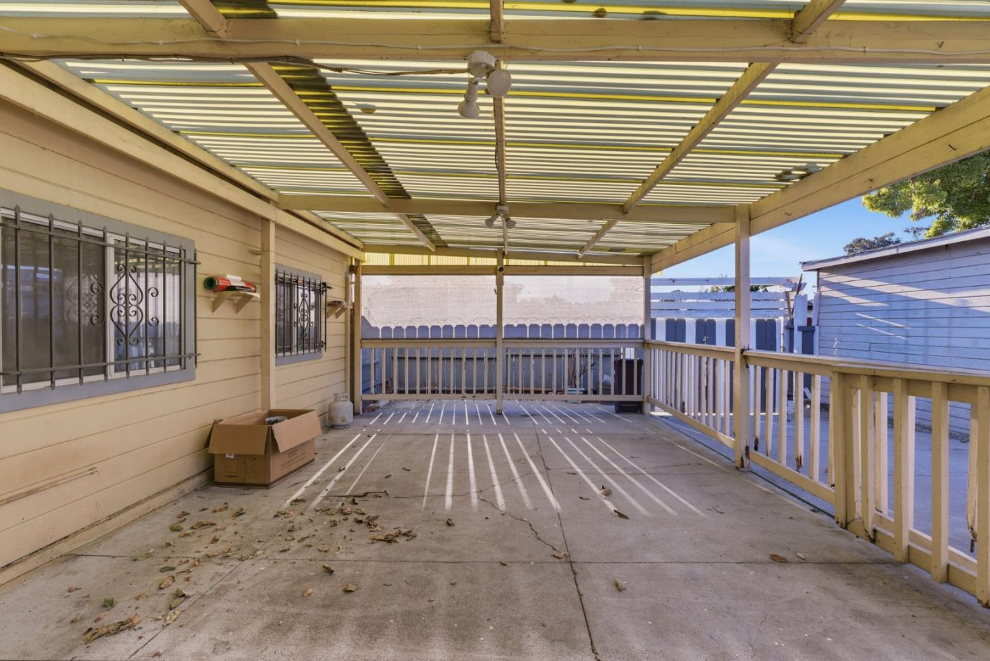 Detail Gallery Image 40 of 47 For 2801 Bartlett St, Oakland,  CA 94602 - 3 Beds | 1 Baths