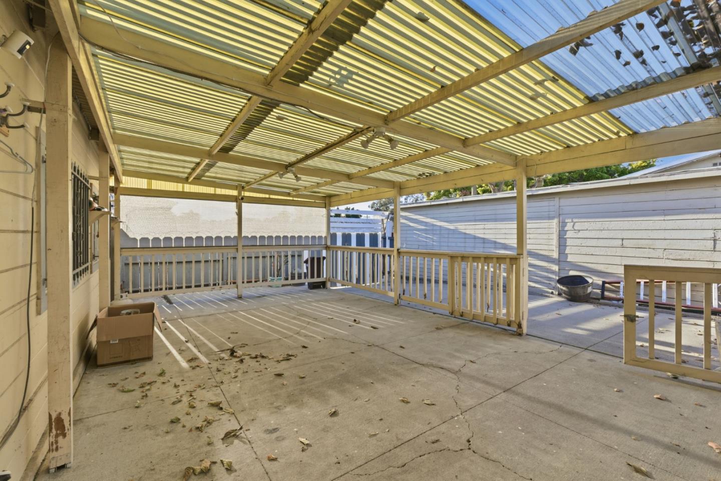 Detail Gallery Image 45 of 47 For 2801 Bartlett St, Oakland,  CA 94602 - 3 Beds | 1 Baths