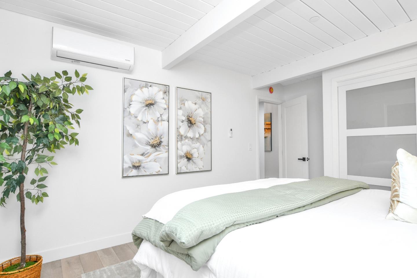 Detail Gallery Image 11 of 44 For 642 Appleberry Dr, San Rafael,  CA 94903 - 4 Beds | 2 Baths