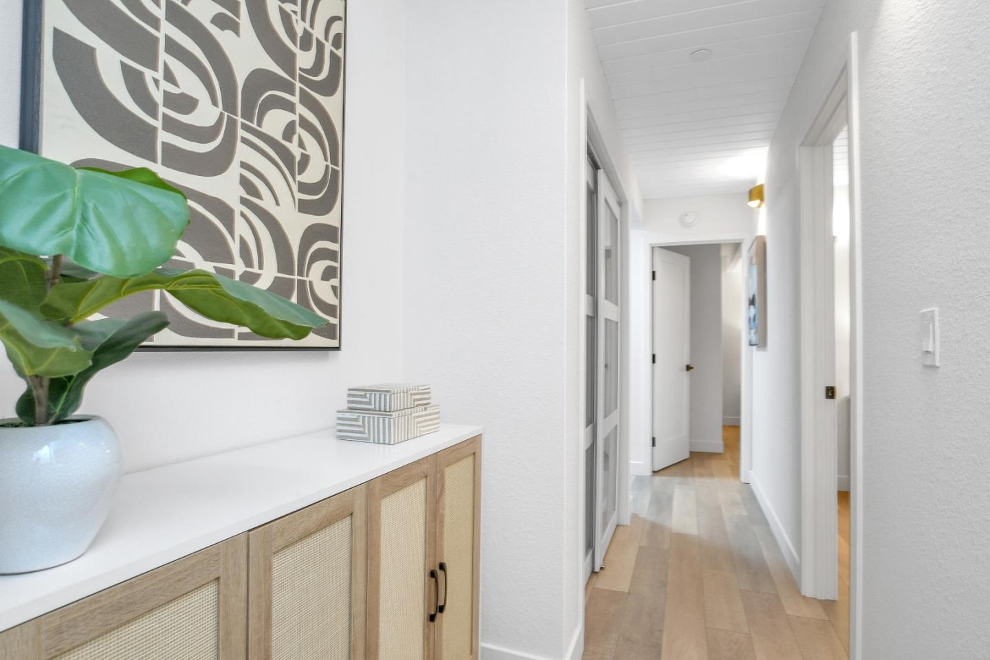 Detail Gallery Image 16 of 44 For 642 Appleberry Dr, San Rafael,  CA 94903 - 4 Beds | 2 Baths