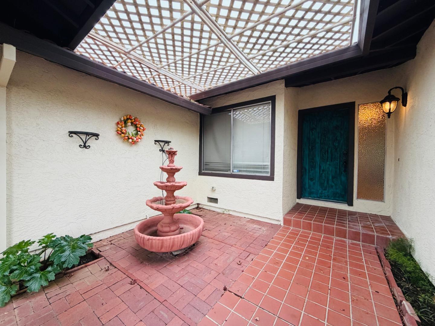 Detail Gallery Image 3 of 22 For 1100 Terra Way, Roseville,  CA 95661 - 4 Beds | 2 Baths