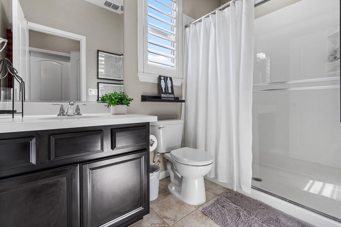 Detail Gallery Image 31 of 39 For 1737 Cranbrook Ct, Lathrop,  CA 95330 - 5 Beds | 4/1 Baths