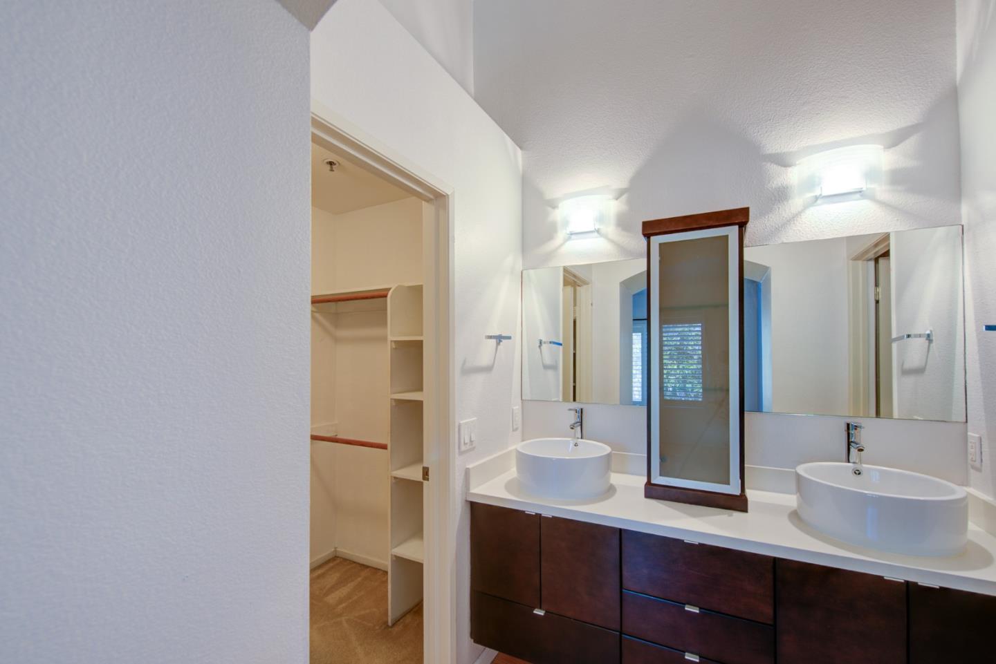 Detail Gallery Image 13 of 16 For 4098 Biscotti Pl, San Jose,  CA 95134 - 2 Beds | 2 Baths