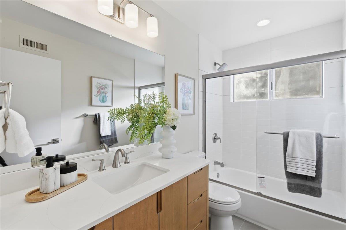 Detail Gallery Image 22 of 34 For 1542 Canna Ct, Mountain View,  CA 94043 - 3 Beds | 2/1 Baths