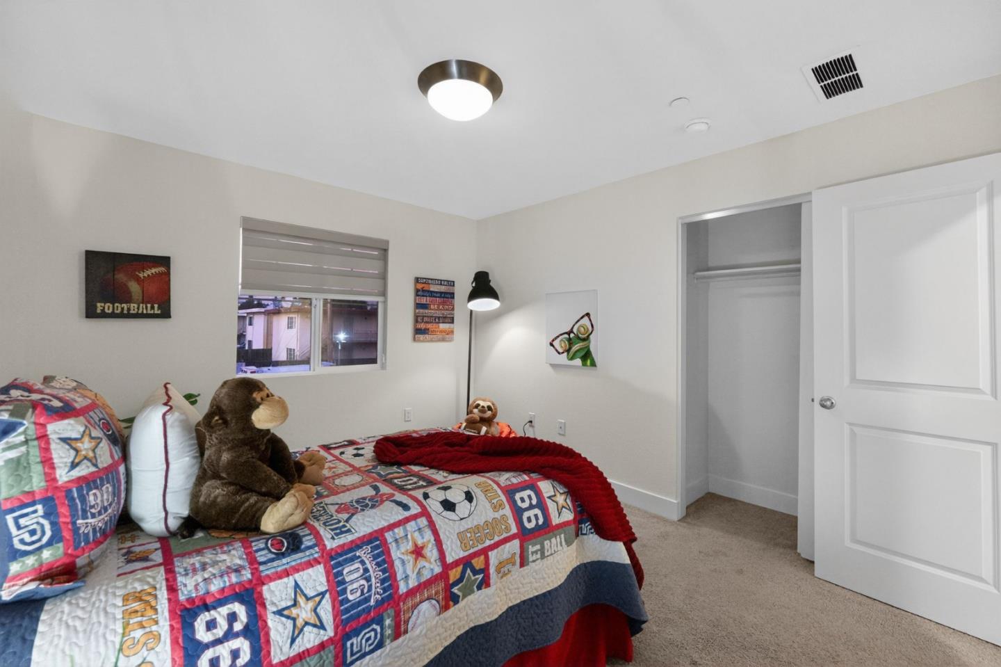 Detail Gallery Image 13 of 28 For 121 Mountaintop Ave, Hayward,  CA 94544 - 3 Beds | 2/1 Baths