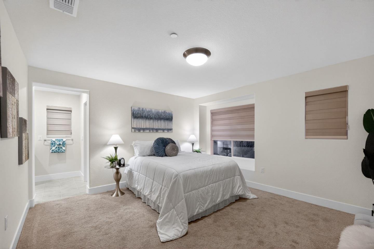 Detail Gallery Image 16 of 28 For 121 Mountaintop Ave, Hayward,  CA 94544 - 3 Beds | 2/1 Baths