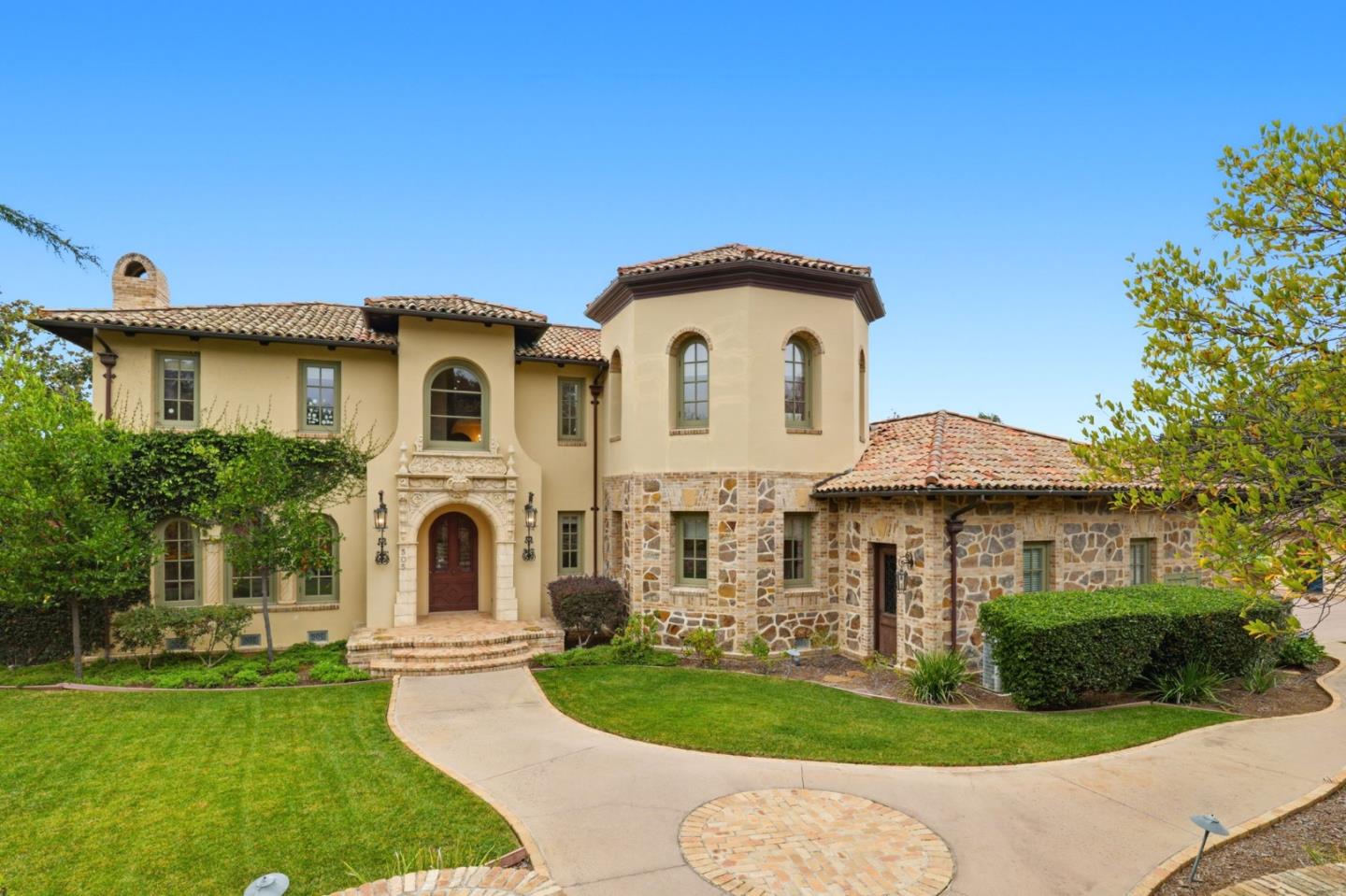 Detail Gallery Image 4 of 62 For 505 Gordon Ave, San Jose,  CA 95127 - 5 Beds | 5/1 Baths