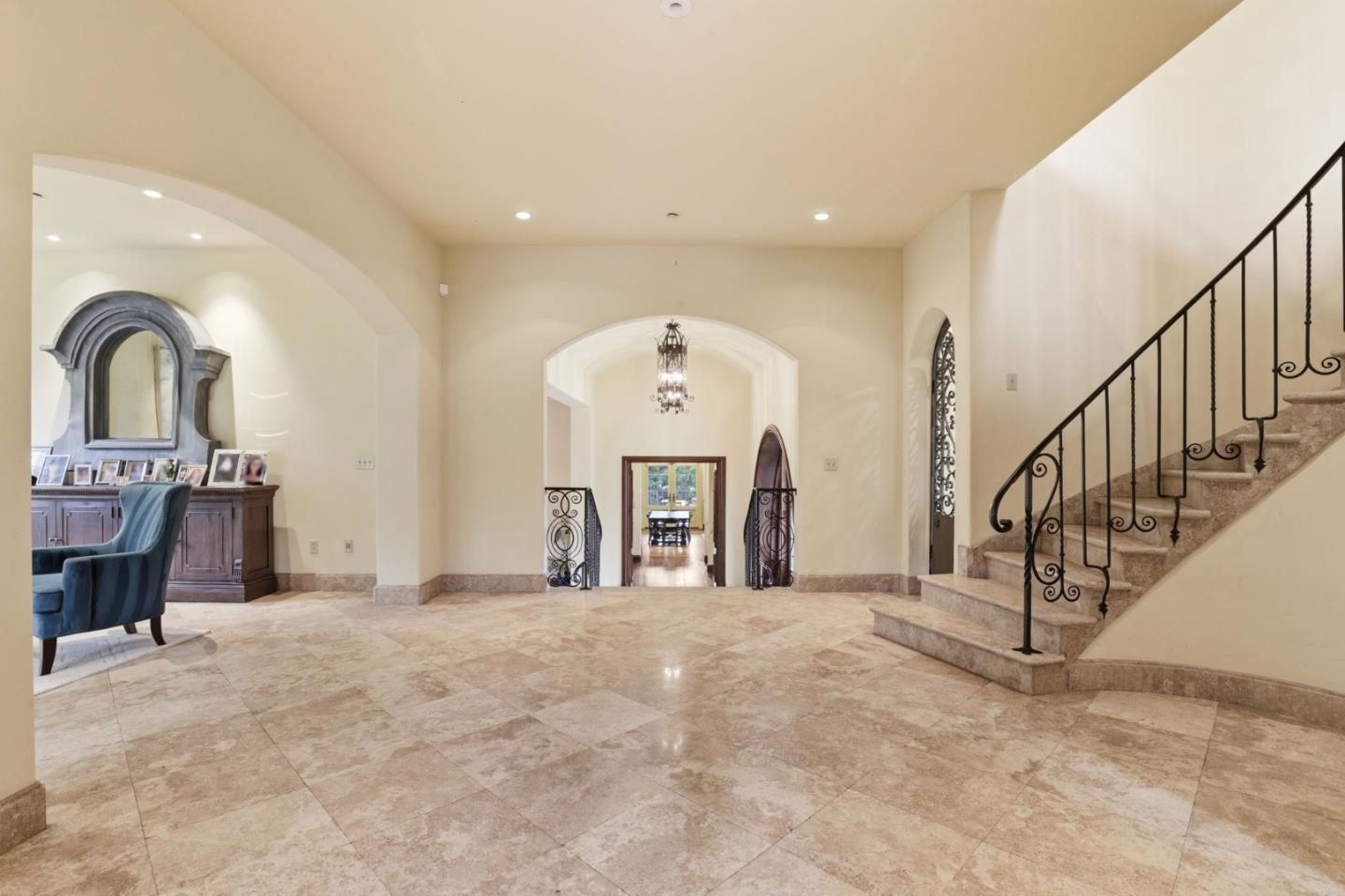 Detail Gallery Image 6 of 62 For 505 Gordon Ave, San Jose,  CA 95127 - 5 Beds | 5/1 Baths