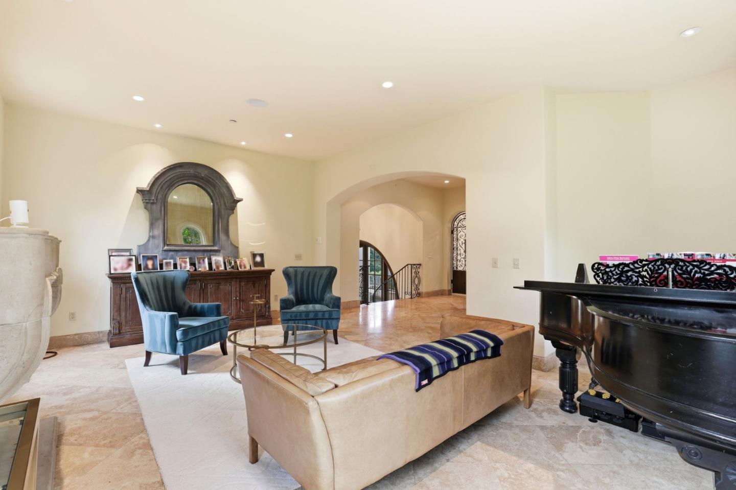 Detail Gallery Image 7 of 62 For 505 Gordon Ave, San Jose,  CA 95127 - 5 Beds | 5/1 Baths