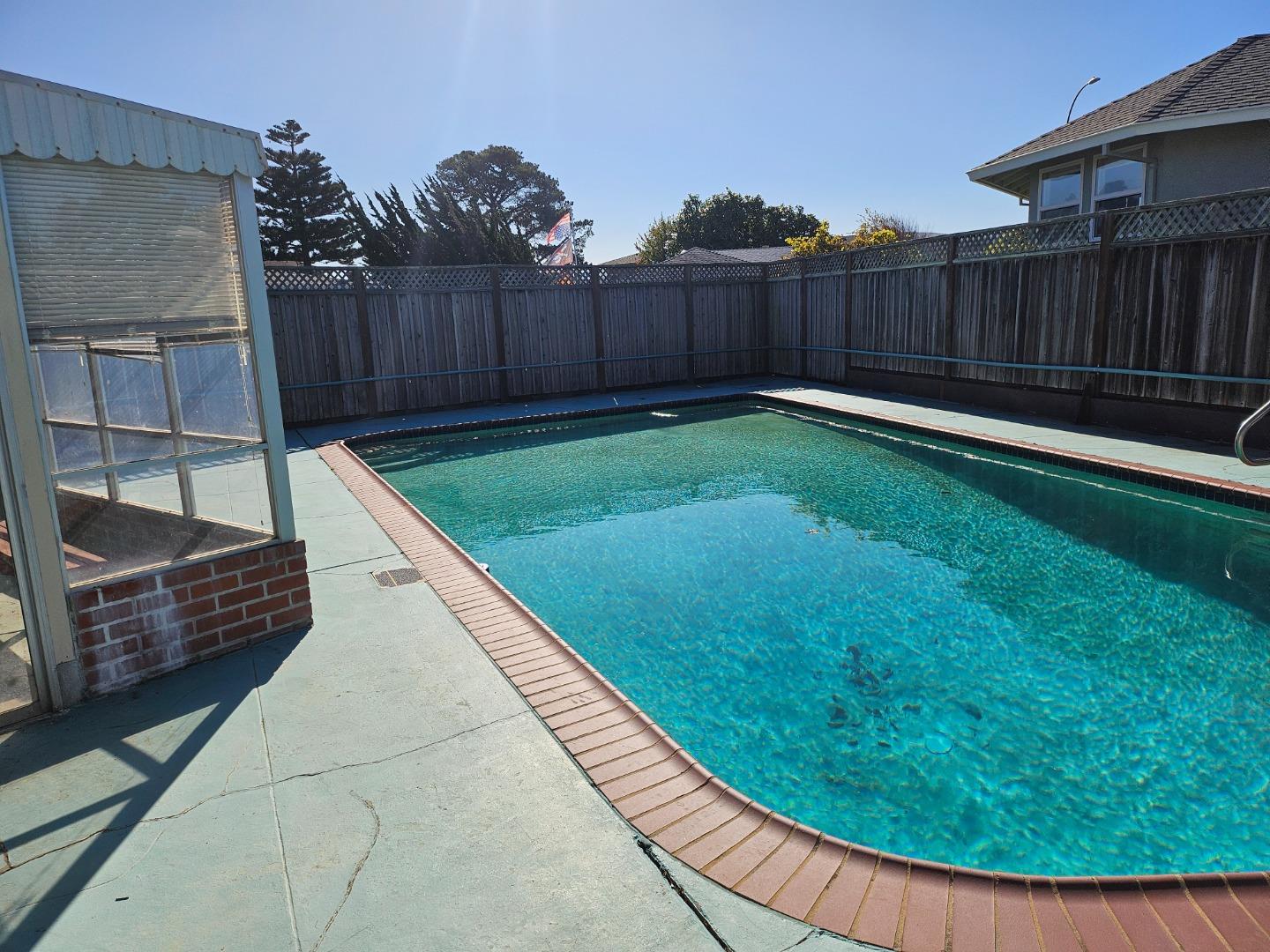 Detail Gallery Image 17 of 21 For 200 Carmelo Ln, South San Francisco,  CA 94080 - 2 Beds | 1 Baths