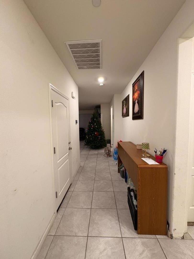 Detail Gallery Image 2 of 13 For 1226 Palermo Ct, Salinas,  CA 93905 - 3 Beds | 2 Baths