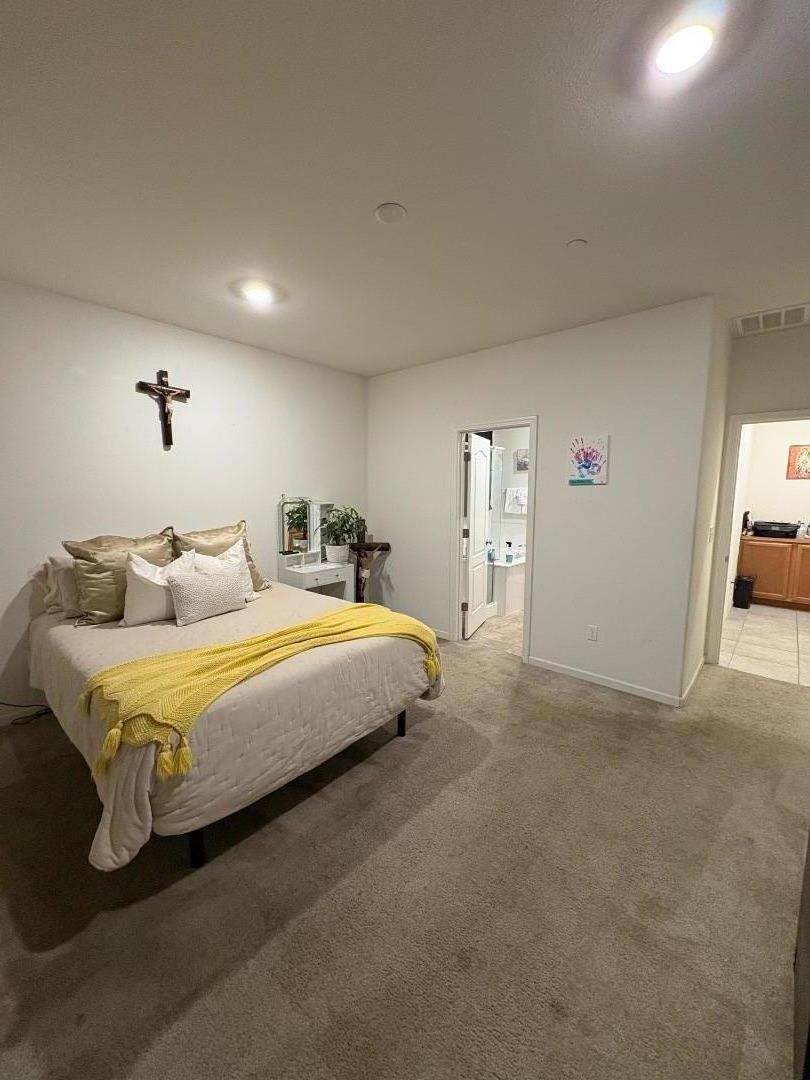 Detail Gallery Image 8 of 13 For 1226 Palermo Ct, Salinas,  CA 93905 - 3 Beds | 2 Baths