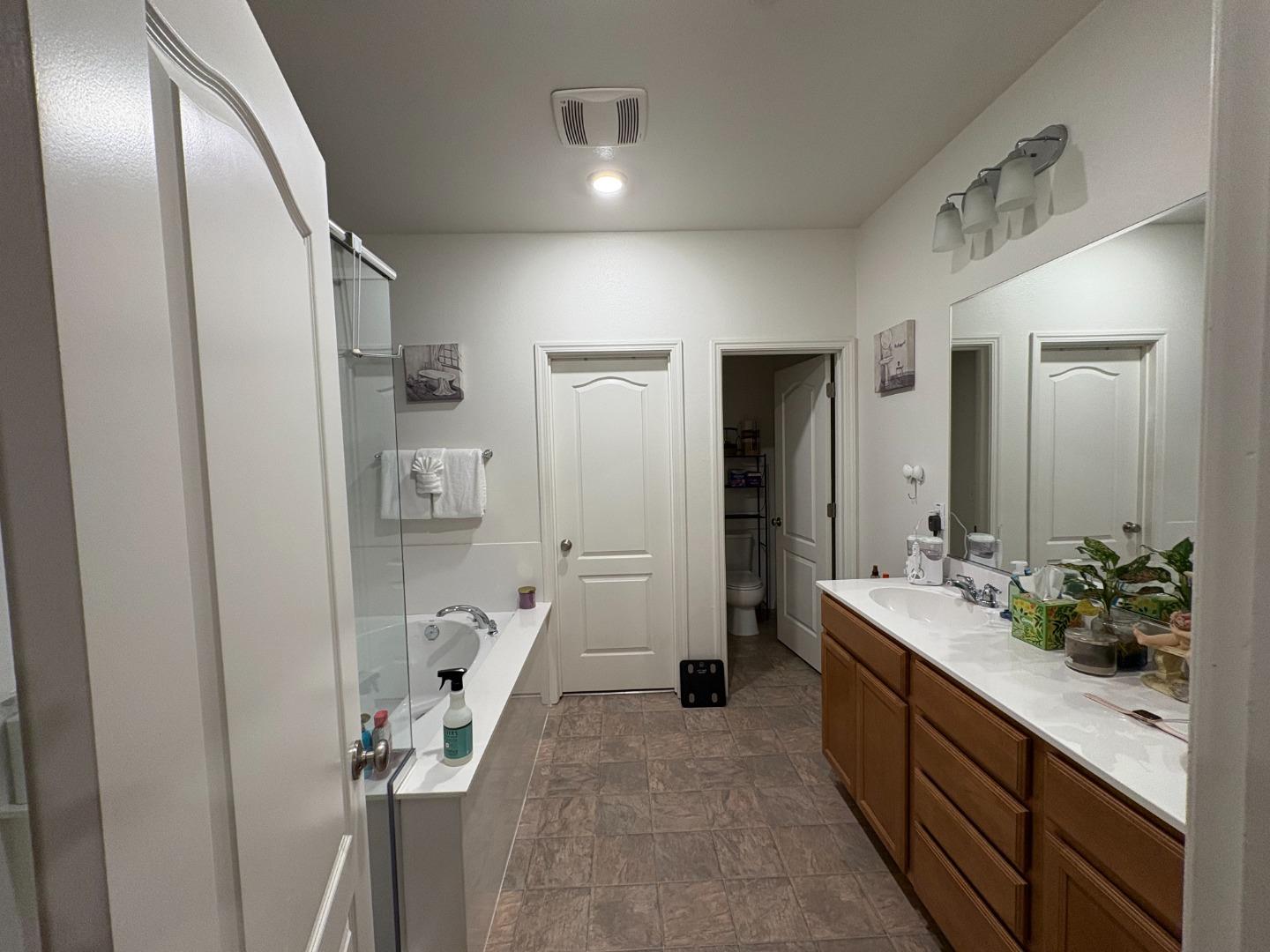 Detail Gallery Image 9 of 13 For 1226 Palermo Ct, Salinas,  CA 93905 - 3 Beds | 2 Baths
