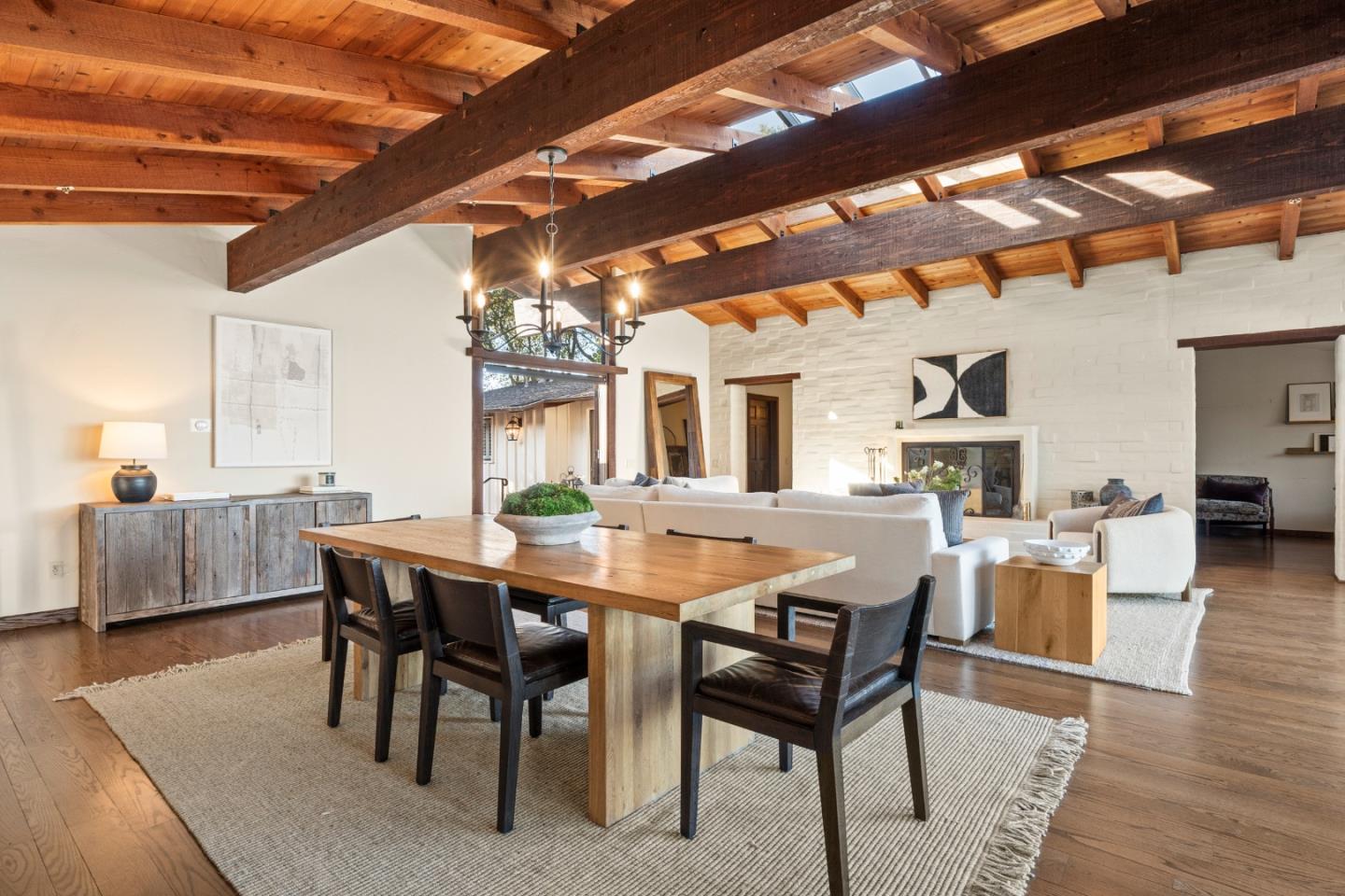 Detail Gallery Image 11 of 33 For 707 Vista Dr, Redwood City,  CA 94062 - 3 Beds | 3 Baths